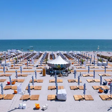Heart Of Summerland * Mamaia