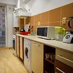 Heart Of Summerland Apartment *